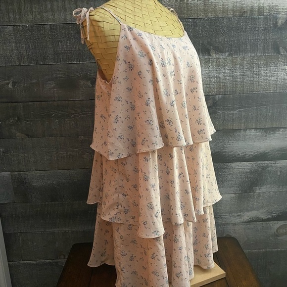 Sugarlips Pink floral tiered garden party vacation Dress - Picture 11 of 13